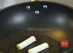 葱烧牛蹄筋的做法图解4