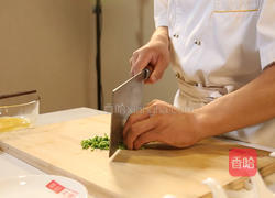 紫菜蛋花汤的做法图解3