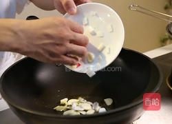 尖椒炒培根的做法图解4