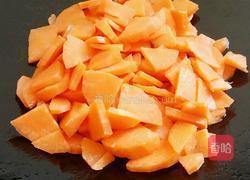 胡萝卜炒肉的做法图解5