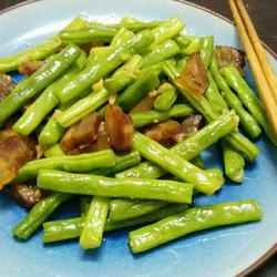 四季豆炒腊肉的做法[图]
