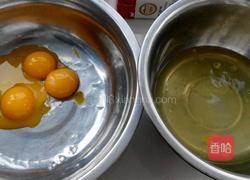 奶?；y蛋糕卷的做法圖解2