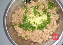 萝卜丝猪肉包的做法图解4
