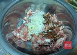 豆角炒肉沫的做法图解2