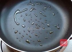 煎鸡蛋卷的做法图解3