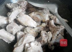 萝卜炖排骨的做法图解4