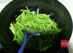 芹菜炒虾仁的做法图解5