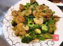 虾仁炒西蓝花的做法图解3