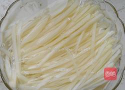 蚝油土豆丝的做法图解1