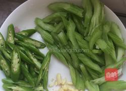 爆炒鸭肠的做法图解2