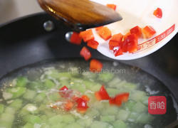 青笋炒鸡丁的做法图解5