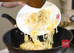 酸菜炒肉丝的做法图解7