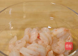 西兰花炒虾仁的做法图解2