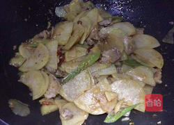 香辣土豆片的做法图解9