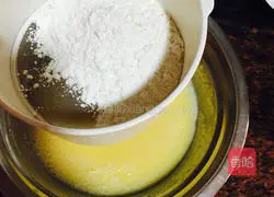 Ten-inch cocoa chiffon cake recipe illustration 5