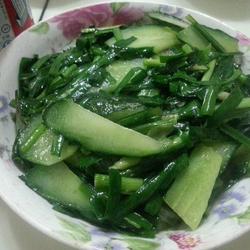 青瓜炒韭菜的做法[图]