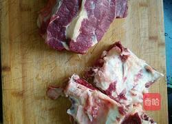 牛骨肉汤饸饹面的做法图解1