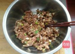 牛肉白菜馅饼的做法图解2