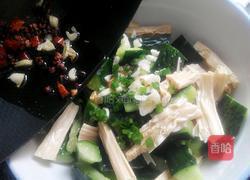 凉拌黄瓜腐竹的做法图解5