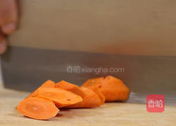 红根牛肉的做法图解1