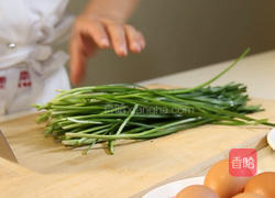 韭菜炒鸡蛋的做法图解1