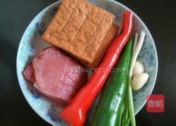 香干炒肉的做法图解1