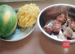 木瓜银耳排骨汤的做法图解1