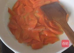胡萝卜炒木耳的做法图解5