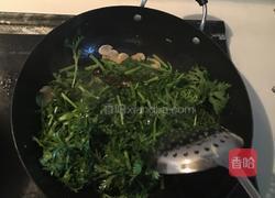 清炒茼蒿的做法图解6