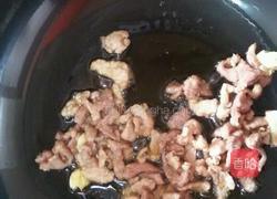 蚝油海鲜菇炒猪肉里脊的做法图解3