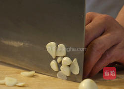 白菜猪肉炒木耳的做法图解4