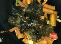 香菇炒木耳胡萝卜的做法图解5