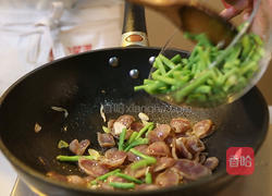 豆角炒腊肠的做法图解7