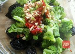 西蓝花凉拌木耳的做法图解4