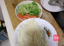 家常土豆丝的做法图解1
