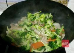 西蓝花炒肉的做法图解5