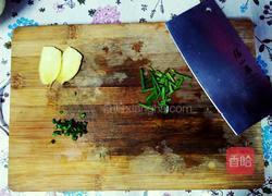 胡萝卜洋葱肥牛汤的做法图解3