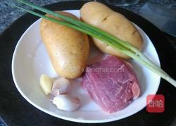 土豆炒肉丝的做法图解1