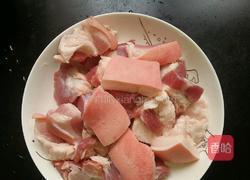 红烧肉扒土豆仔的做法图解2