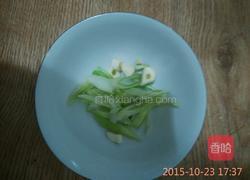 辣白菜炒土豆片的做法图解3