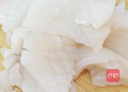 青椒炒鱿鱼的做法图解2