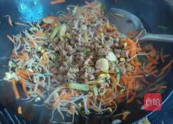 胡萝卜豆芽炒肉沫的做法图解12