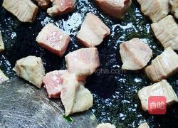 青椒百叶结炒肉块的做法图解4