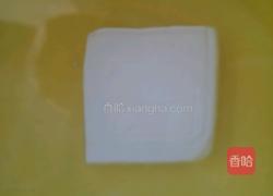 香菇炖豆腐的做法图解2