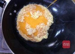 木耳尖椒炒鸡蛋的做法图解3