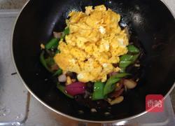 木耳尖椒炒鸡蛋的做法图解8