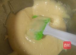 酸奶芝士慕斯装饰蛋糕的做法图解3