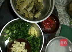 酸菜鱼的做法图解1