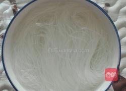 酸菜肉丝粉丝汤的做法图解2