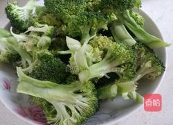 菜花炒腊肠的做法图解1